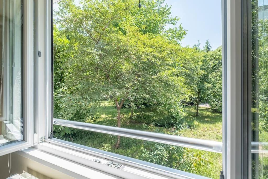 Top Location, Brand New 3 Bdrm Apt & Free Parking Sofia Exterior foto